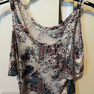Veronica M top, size S.
